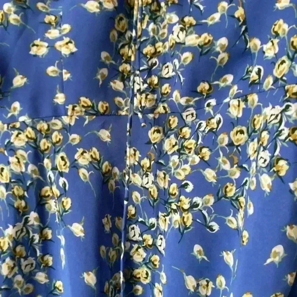 JULI TOO BOUTIQUE BLUE FLORAL Puff sleeve Midi dress Size Small - Picture 4 of 11